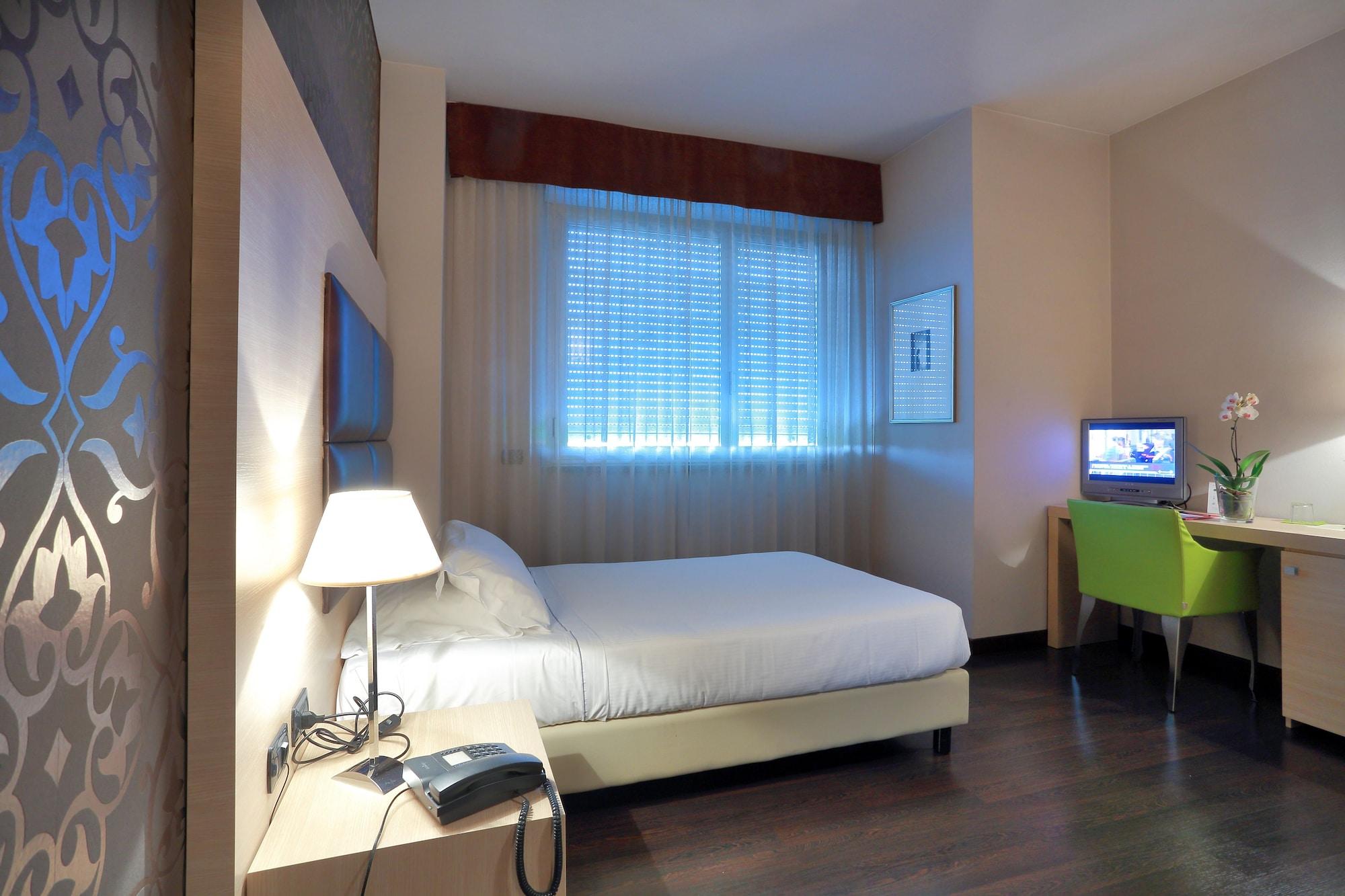 Hotel La Torretta Bollate Eksteriør bilde