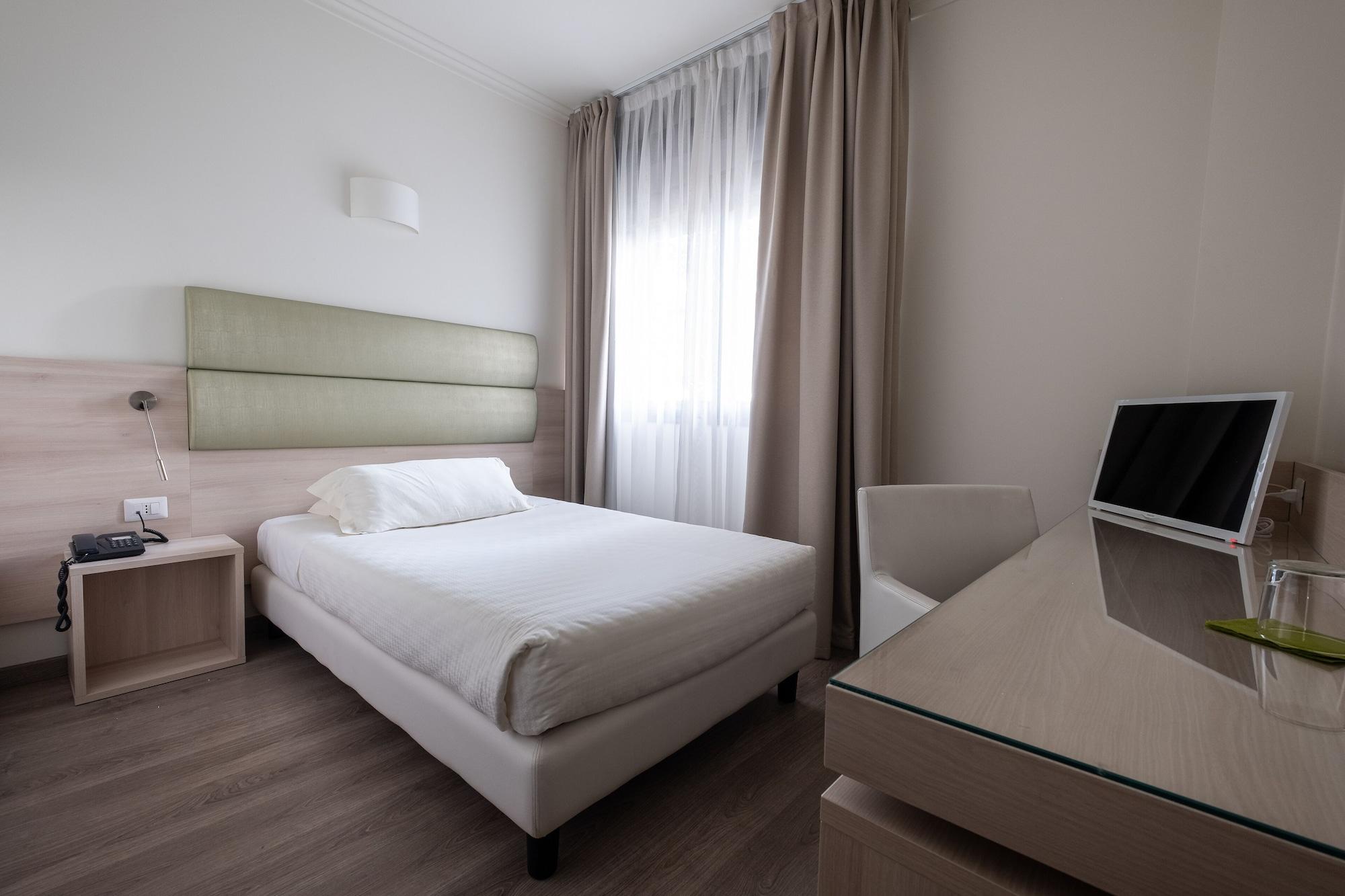 Hotel La Torretta Bollate Eksteriør bilde
