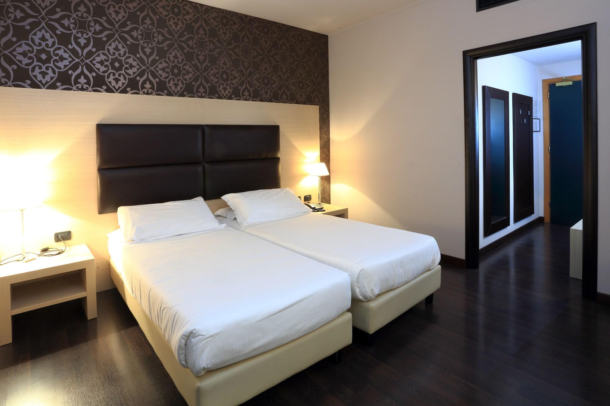 Hotel La Torretta Bollate Eksteriør bilde