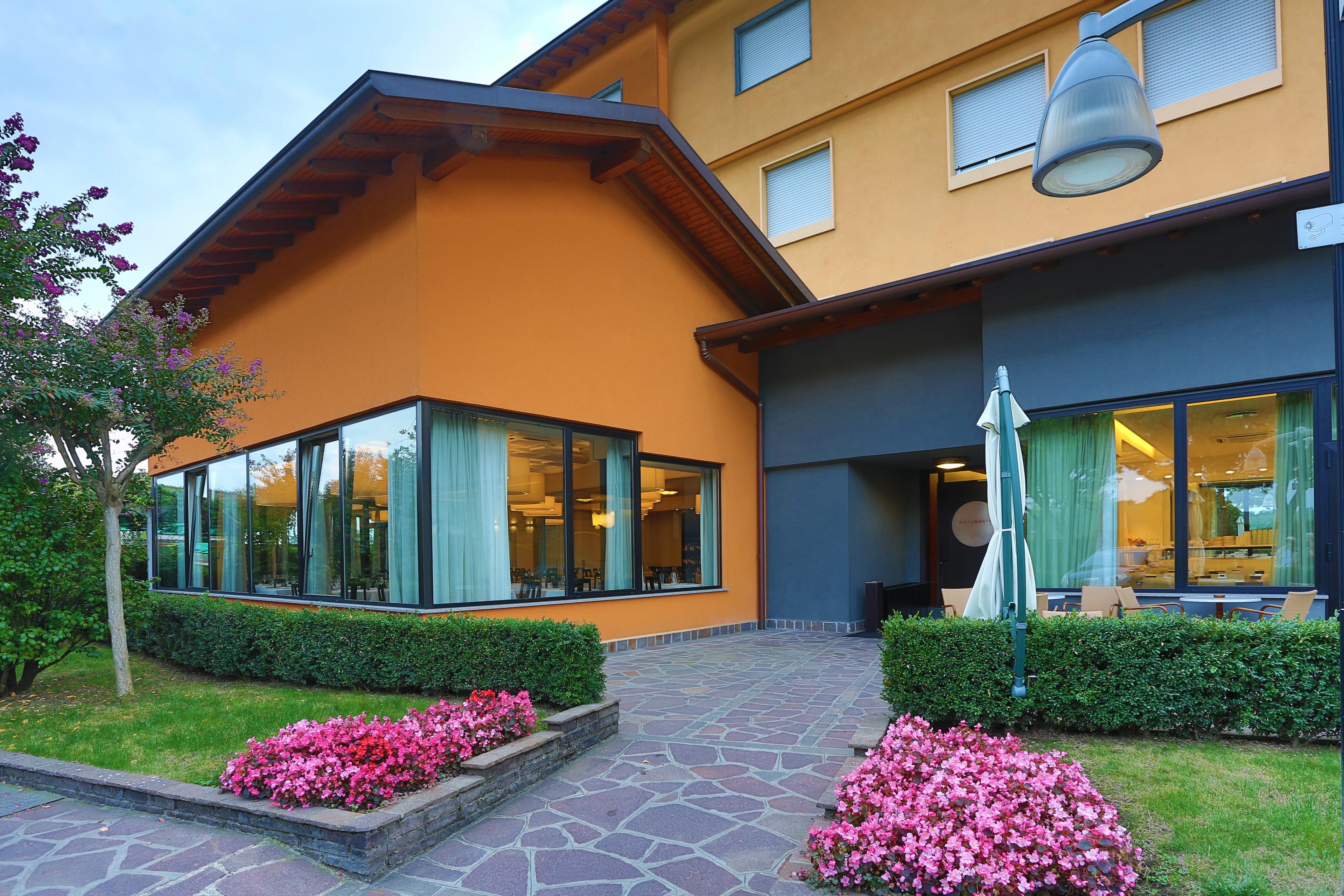 Hotel La Torretta Bollate Eksteriør bilde