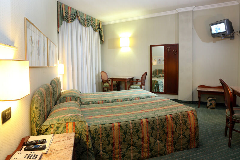 Hotel La Torretta Bollate Eksteriør bilde